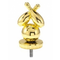 Gold Pin mit Ball Pokal auf Sockel